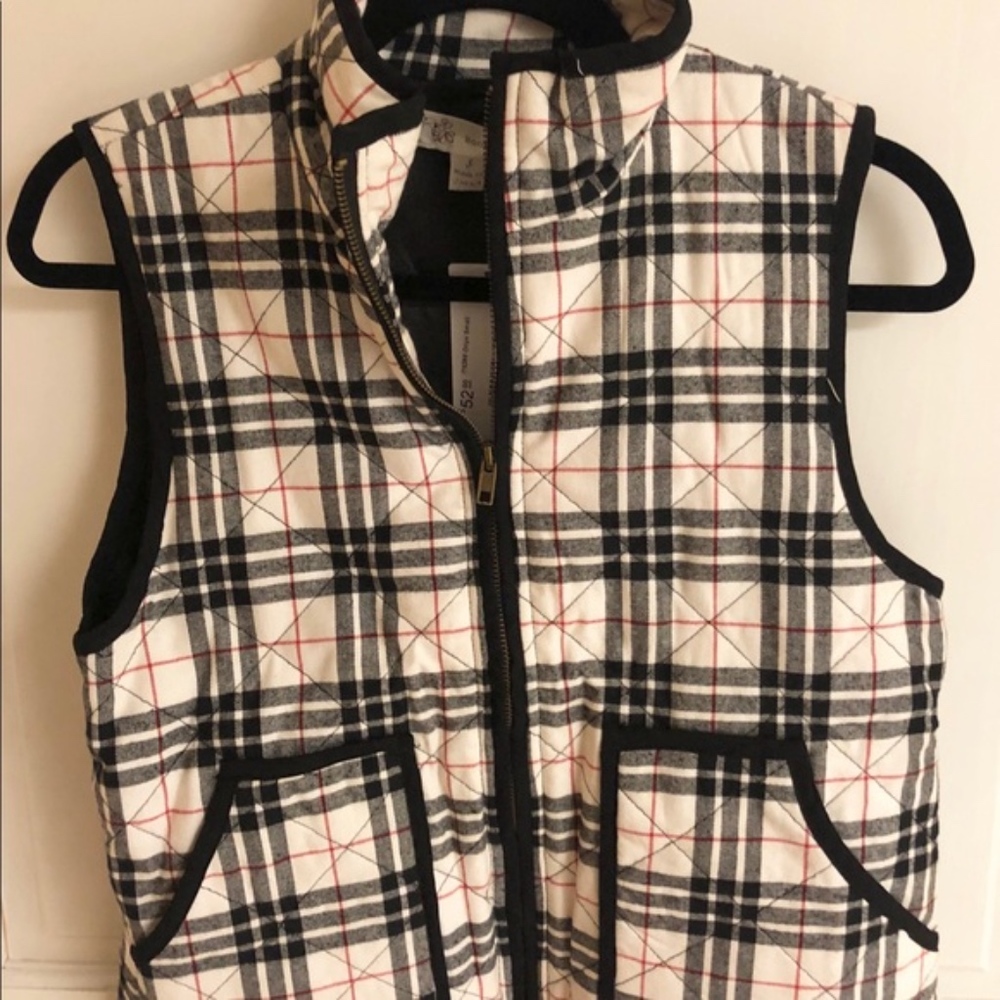 Honey Belle White, Black, and Red Vest